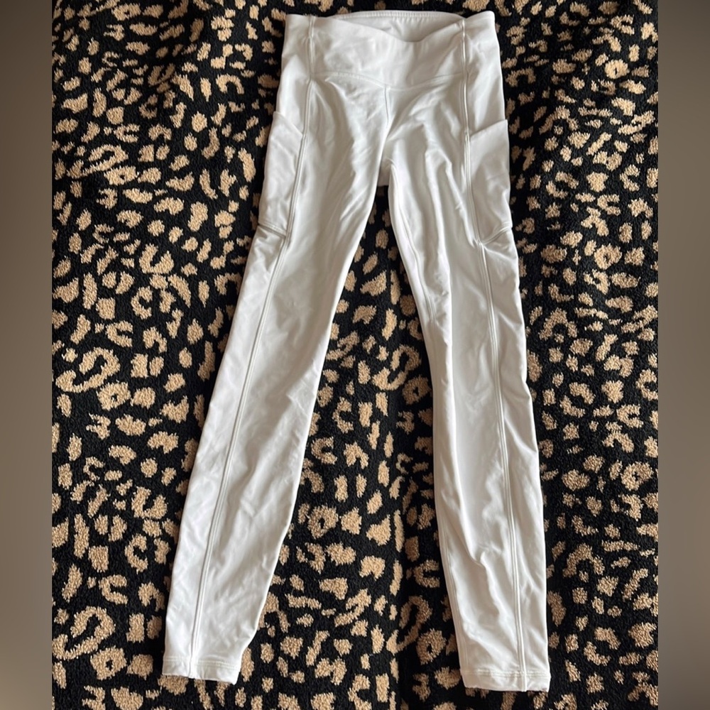 white lululemon leggings size 4